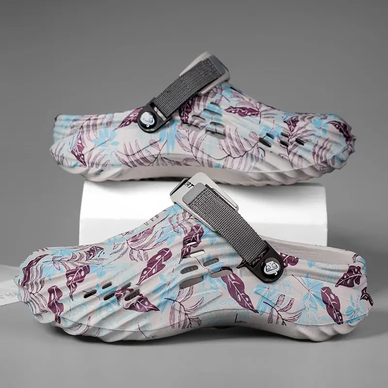 2025 Summer Men's Sandals New Home Garden Shoes Comfortable and Lightweight Men Slippers Non-Slip Soft Bottom Flip Flop Sandals