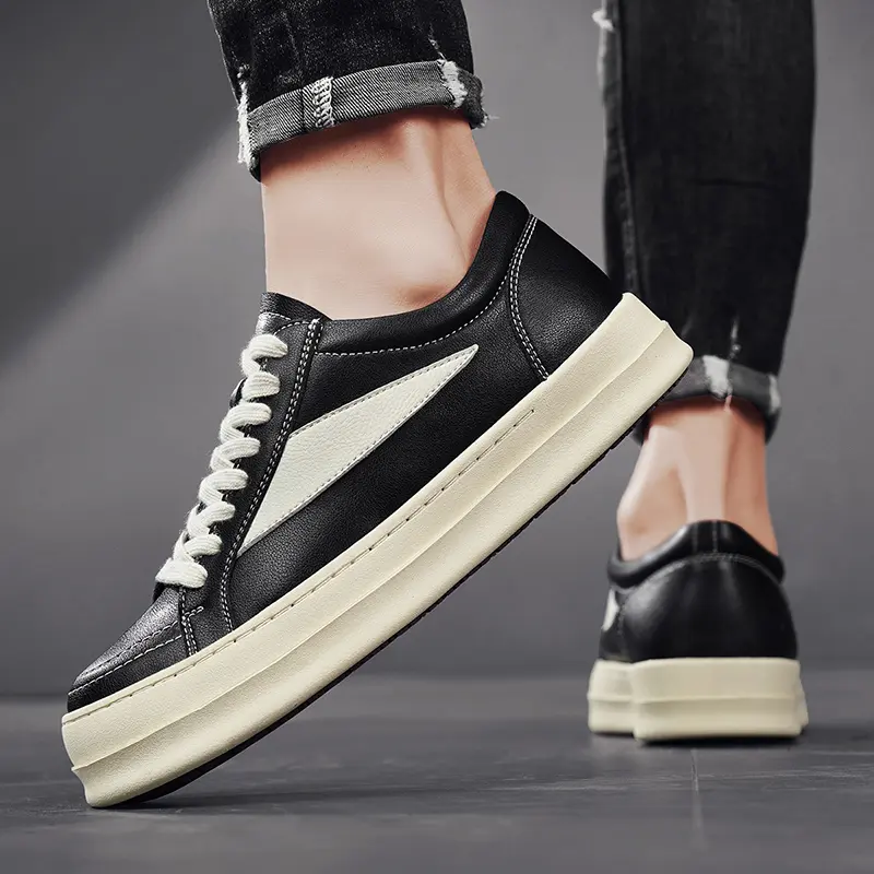2025 New Men's Casual Leather Versatile Sneakers High Quality Outdoor Non-Slip Board Shoes Classic Fashion Flat Designer Shoes