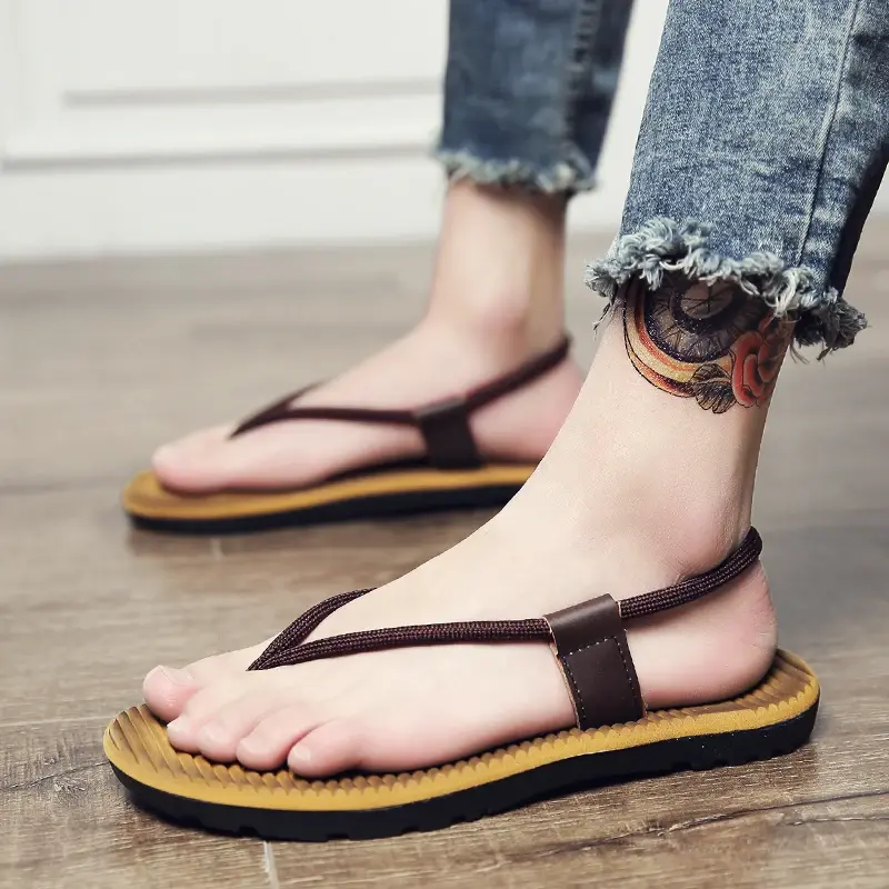 Men's New Flip Flops Super Comfortable and Fashionable Men's Flip Flops Summer Beach Flip Flops Men's Fashionable Breathable Cas