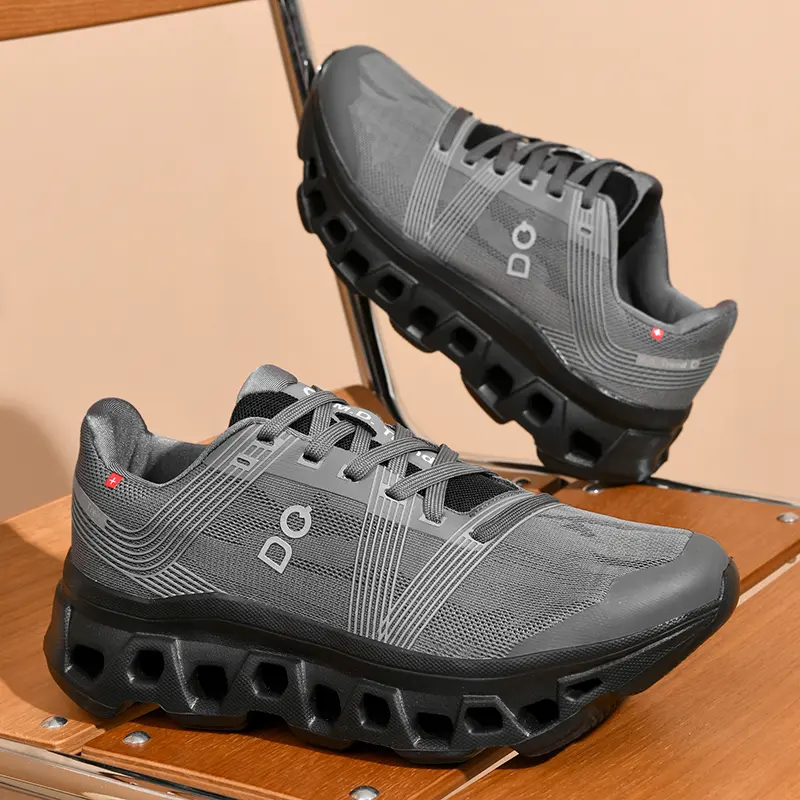 Trendy and Comfortable Casual Sports Shoes: Fashionable Soft-Sole Walking Footwear