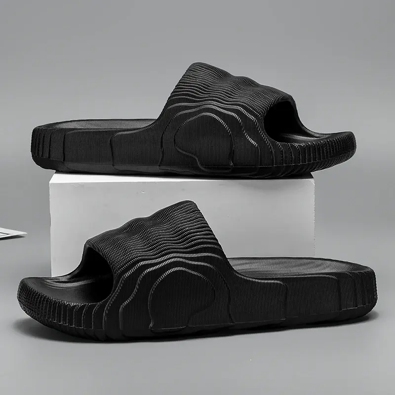 Luxury Man Sandal for Men Brand Men's Shoes 2025 White Sandals Flat Sandals Mens Soft Sandles Summer Shoes Sale Slippers Slipers