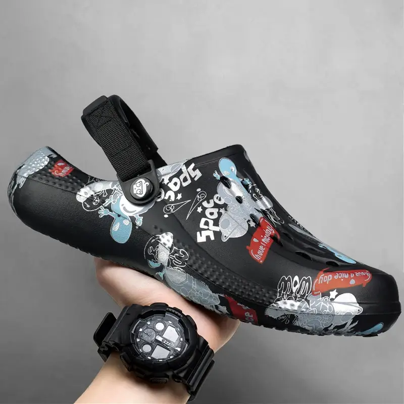 2025 Summer Men's Sandals New Home Garden Shoes Comfortable and Lightweight Men Slippers Non-Slip Soft Bottom Flip Flop Sandals