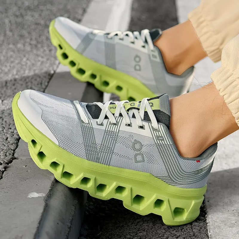 Trendy and Comfortable Casual Sports Shoes: Fashionable Soft-Sole Walking Footwear