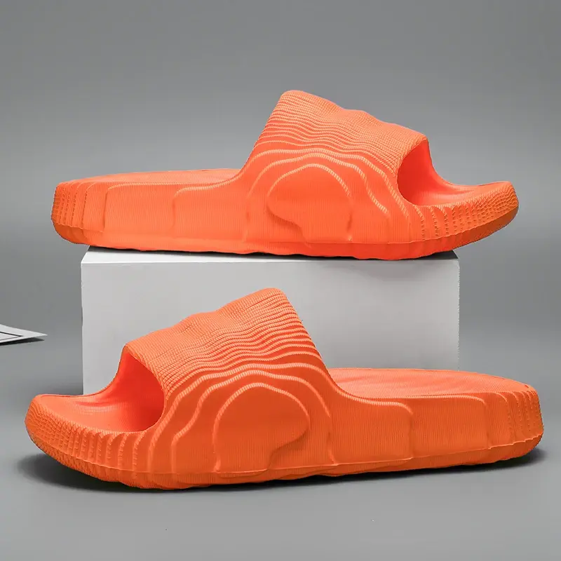 Men's Slide Slipper Man Luxury 2024 House Slippers Man Summer Shoes Sale Comfortable Men's Sandal Male Shoes Sneakers Flip Flop