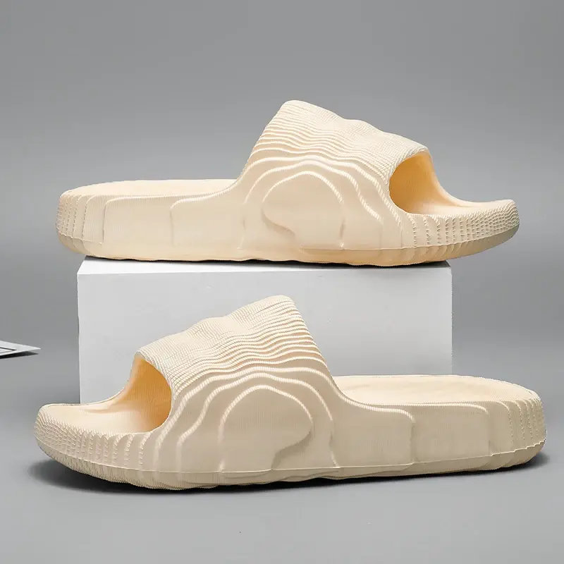 Men's Slide Slipper Man Luxury 2024 House Slippers Man Summer Shoes Sale Comfortable Men's Sandal Male Shoes Sneakers Flip Flop