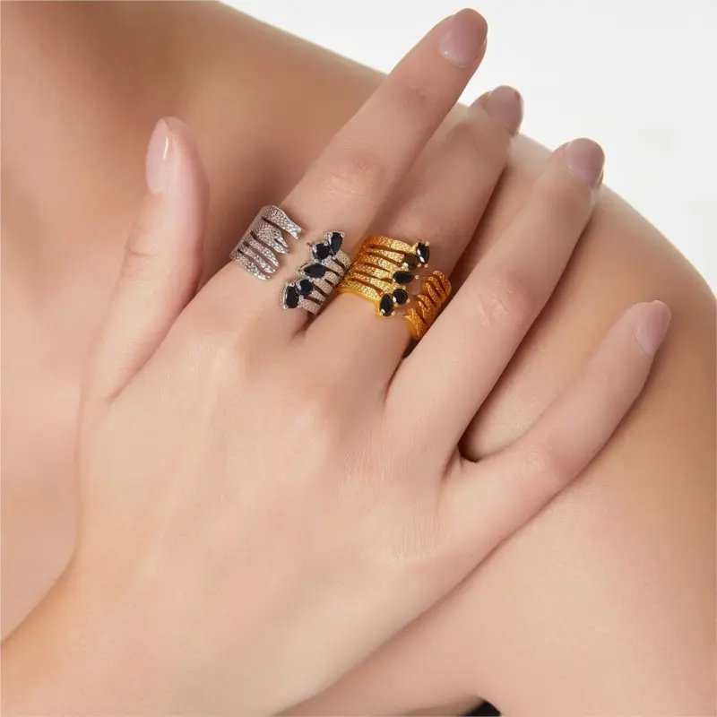 Hip Hop Punk Style Black CZ Cubic Zircon Rings For Women Gold Silver Color Rough Hammer Strike Pattern Women's Open Finger Ring