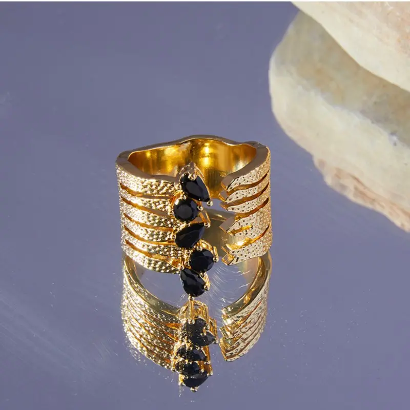 Hip Hop Punk Style Black CZ Cubic Zircon Rings For Women Gold Silver Color Rough Hammer Strike Pattern Women's Open Finger Ring