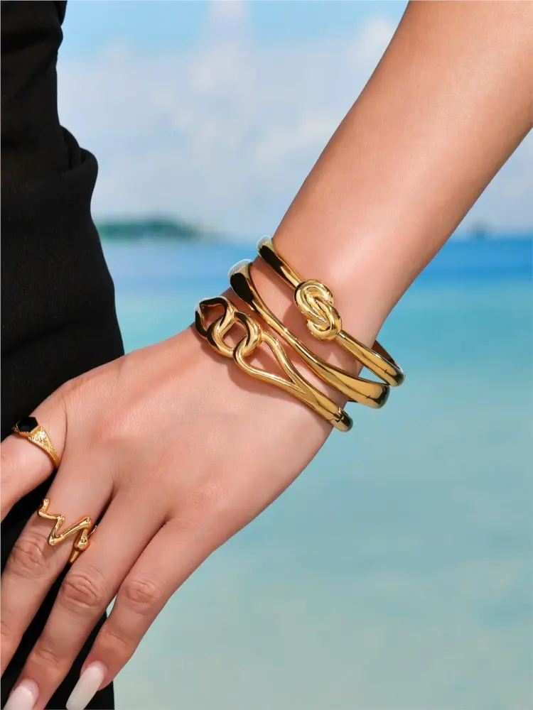 Minimalist Geometric Bracelet Bangles In Stainless Steel 18k Gold Plated Waterproof Simple Aesthetics Bracelets Bangle For Women