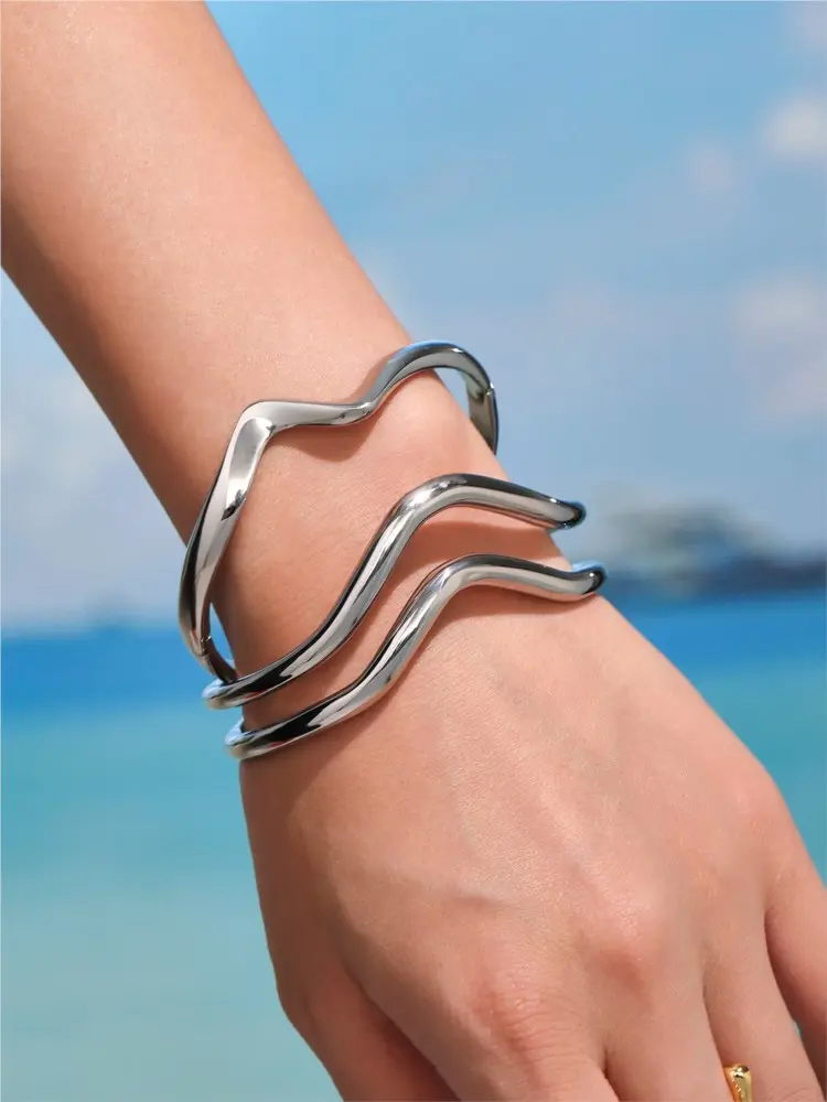 Minimalist Geometric Bracelet Bangles In Stainless Steel 18k Gold Plated Waterproof Simple Aesthetics Bracelets Bangle For Women