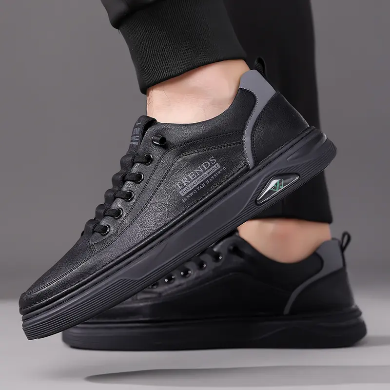 Outdoor Mens All-match Skate Shoes Leisure Walk Men Sneakers Vintage Style Walking Footwear Non-Slip Male Casual Leather Shoes