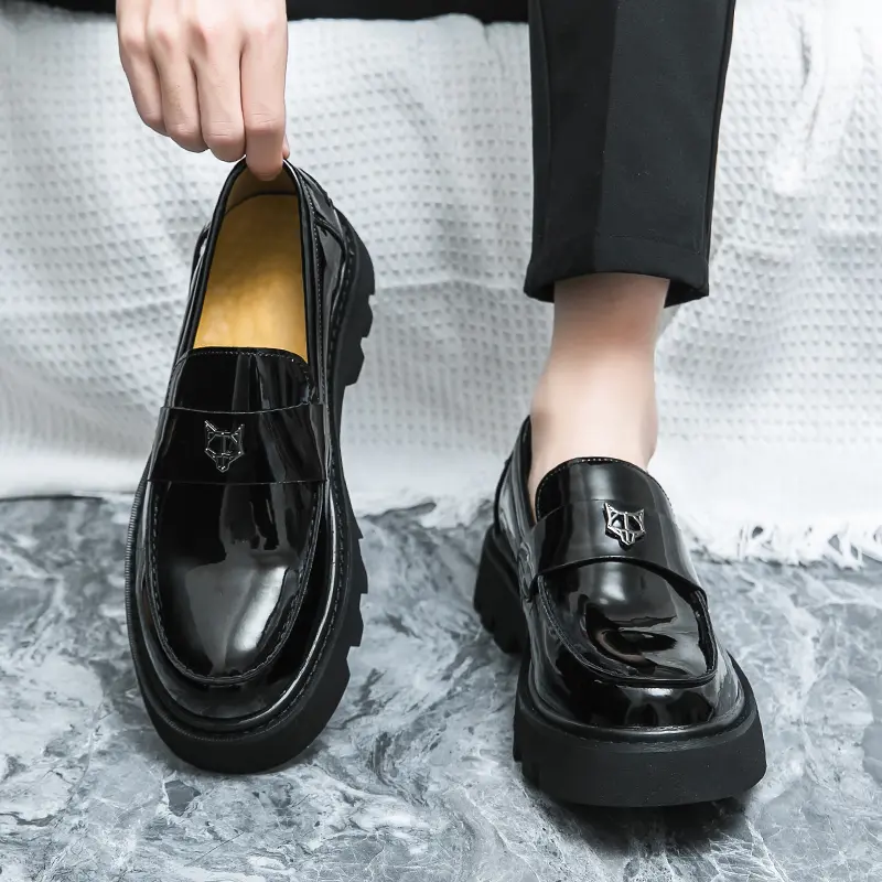 2023 All-match Leather Mens Slip on Shoes New Fashion Thick Bottom Men's Business Shoes Luxury Brand Male Comfortable Loafers
