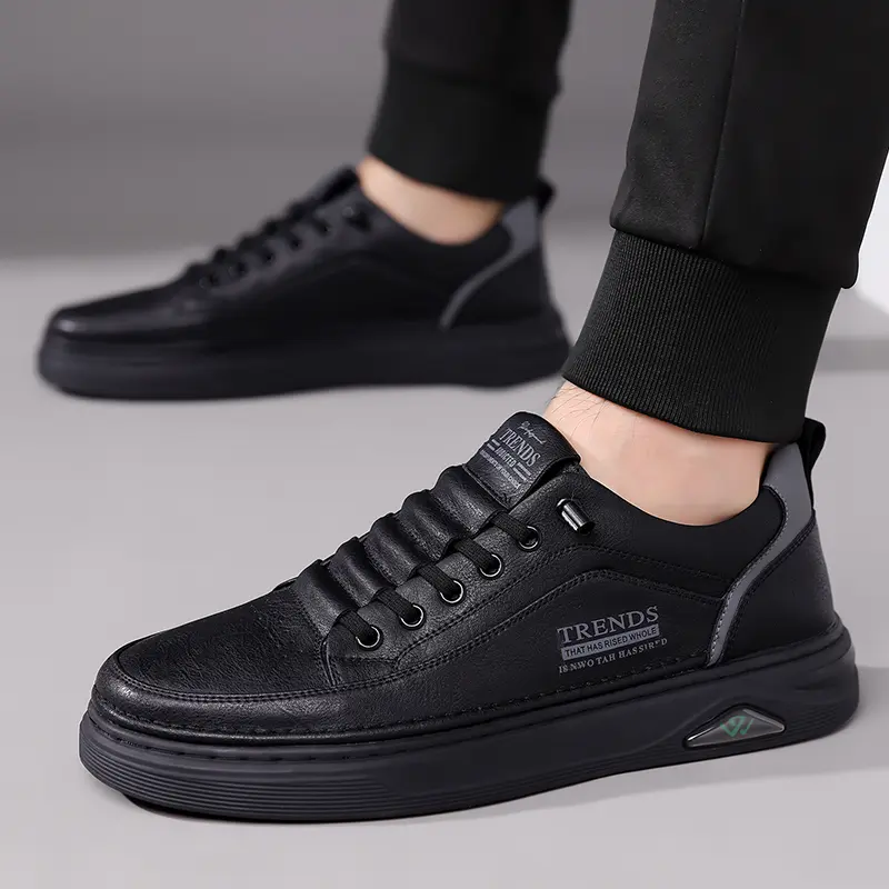 Outdoor Mens All-match Skate Shoes Leisure Walk Men Sneakers Vintage Style Walking Footwear Non-Slip Male Casual Leather Shoes