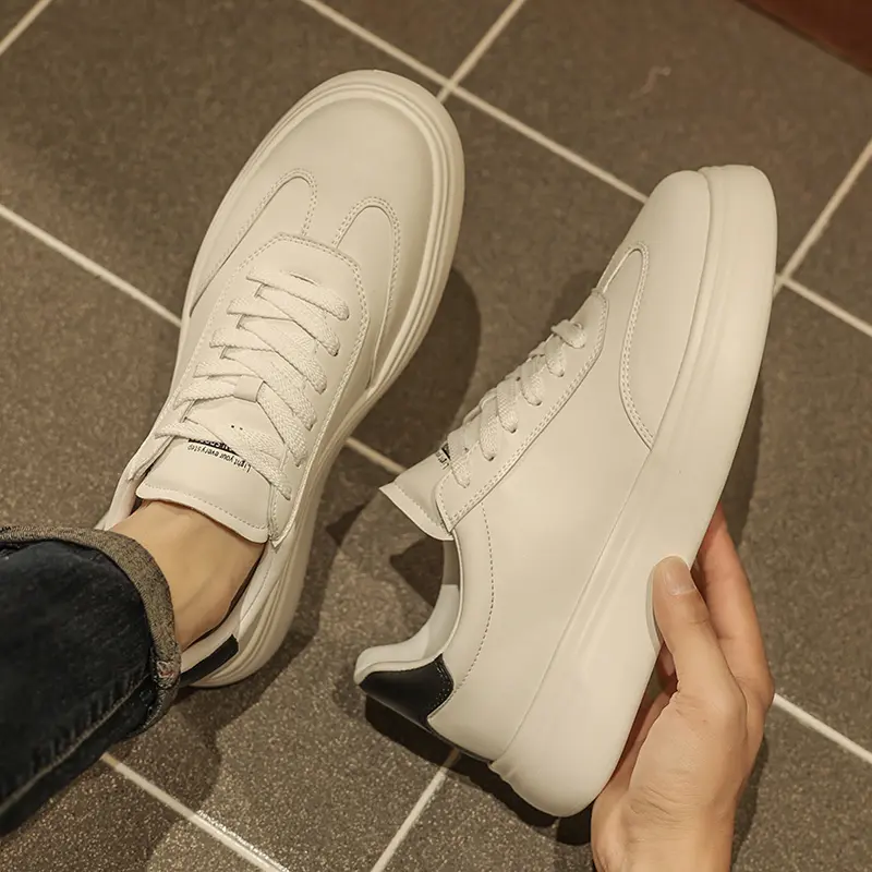 Outdoor Men Casual Shoes 2025 New Arrival Classic Mens Sneakers Lace-up Walking Shoes Leather Mens Comfortable Driving Flats