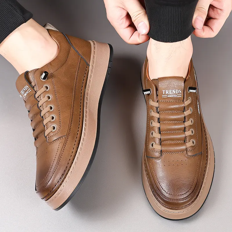 Male Skate Shoes Mens All-match Casual Shoes Outdoor Walk Footwear 2024 New Arrival Leather Sneakers Lace Up Travel Oxford Shoes