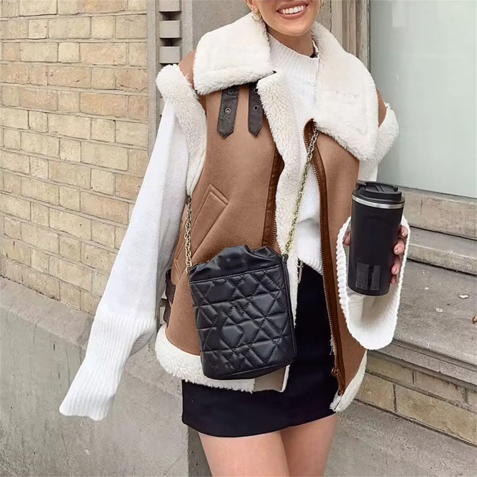 Combhasaki Womens Fuzzy Fleece Vest Patchwork Stand Collar Sherpa Waistcoat Winter Casual Outdoor Sleeveless Suede Jacket Coat