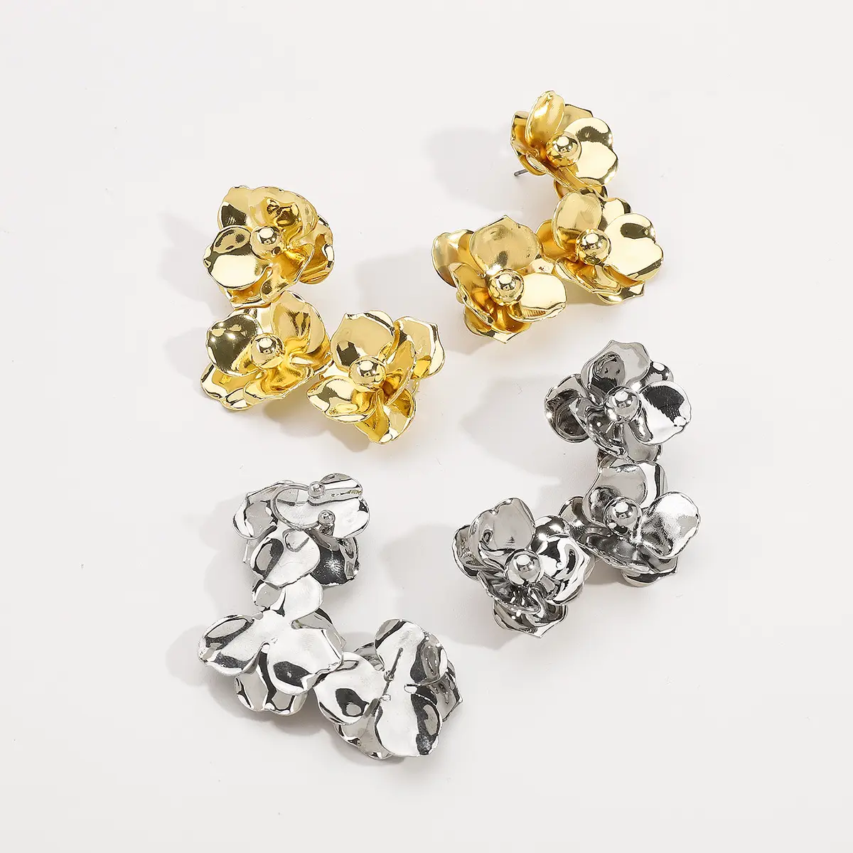 Exaggerated Earrings Floral Design for Ladies Exquisite Luxurious Fashionable Retro Versatile Heavy Industry Symmetrical Banquet