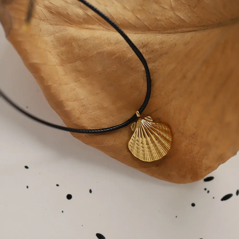 Gold Color Stainless Steel Shell Pendant Necklaces for Women Sea Snail Shell Starfish Coconut Palm Waterproof Holiday Jewelry