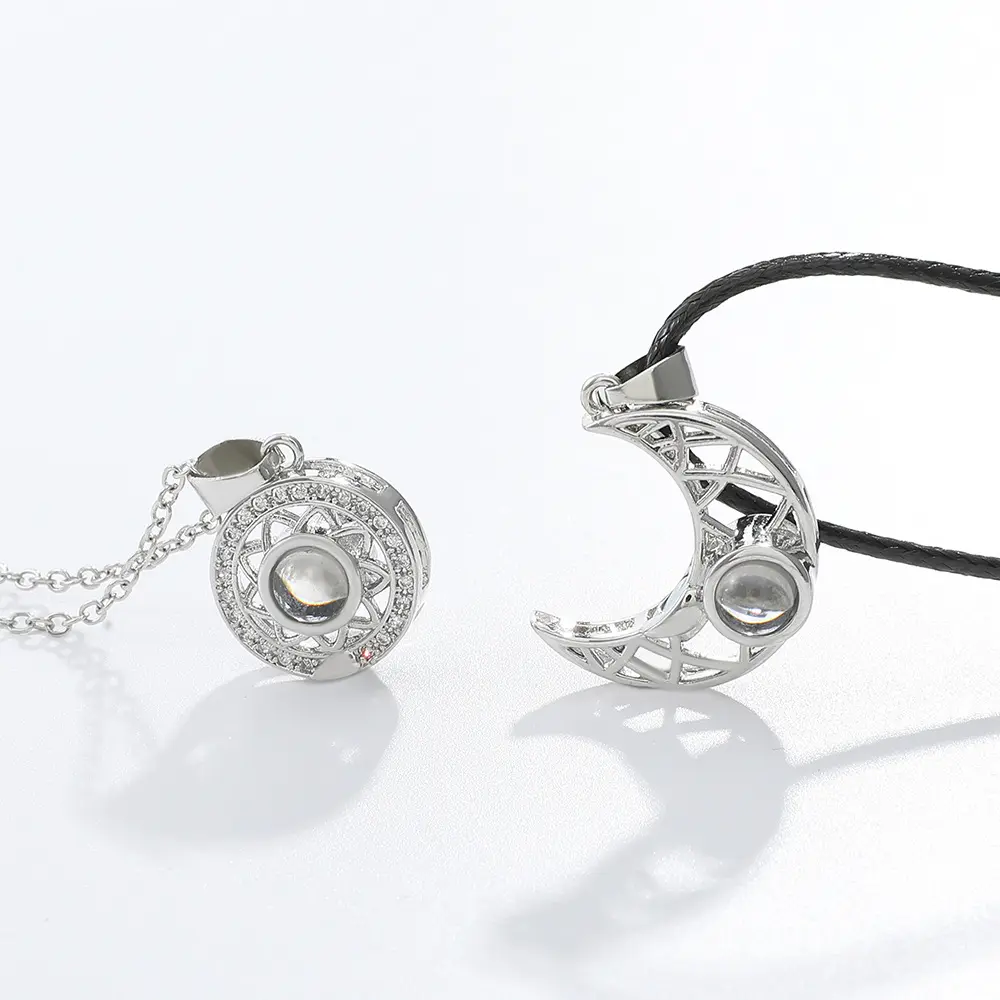 Fashion Couple Matching Necklace Sun Moon Necklaces for Lovers Gift Heart Magnetic Paired Pendant Jewelry Chain Choker 2 Pcs/set