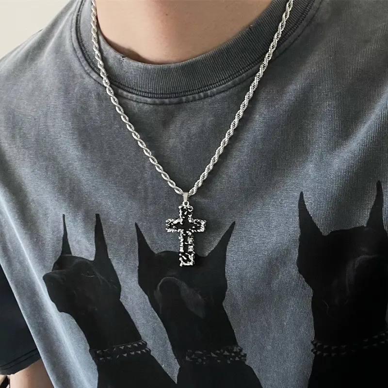 Y2K Gothic Heart Zircon Cross Necklace Black Crystal Punk New Love Cross Chain Pendant Necklace for Woman Daily Wear Jewelry
