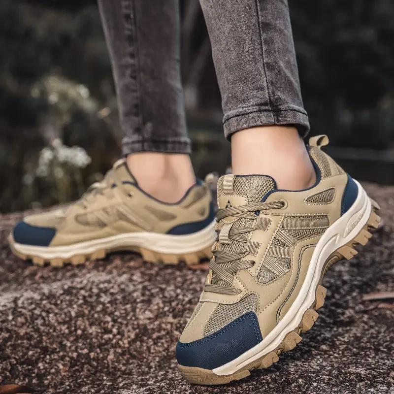 New Large-sized Men's Breathable Mesh Spring and Summer Outdoor Hiking Shoes Casual Sports Shoes Men's Shoes Women