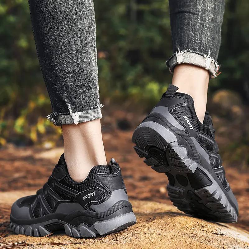 2025 Hiking Shoes Men Women Mesh Sneakers Breathable Fashion Mountain Shoes Boy Spring Autumn Summer Work Shoes Outdoor Trekking