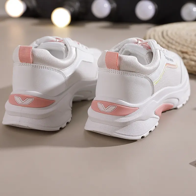 Sports Womens Single Shoes 2025 New Color Blocking Thick Soled Leather Flat Vulcanized Running Shoes Platform Sneakers
