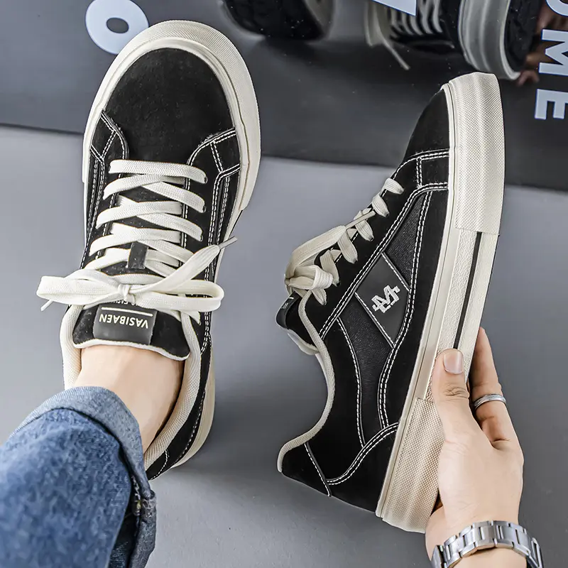 Canvas Shoes Men Split Leather Solid Color Spring Outdoors Lace-up Shoes Casual Flat Low-top Round-toe New Retro Style Classic