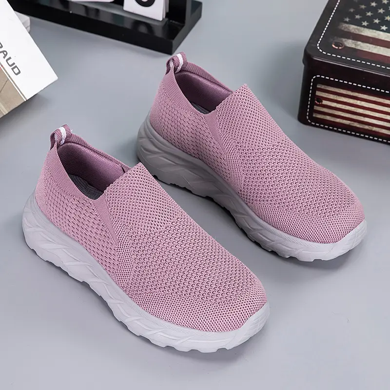 Sports Shoes Soft Flats Sneakers Women Vulcanize Mesh Men Shoes Lightweight Comfortable 2025 Fashion Slip On Flats Loafers