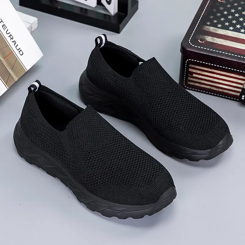Sports Shoes Soft Flats Sneakers Women Vulcanize Mesh Men Shoes Lightweight Comfortable 2025 Fashion Slip On Flats Loafers