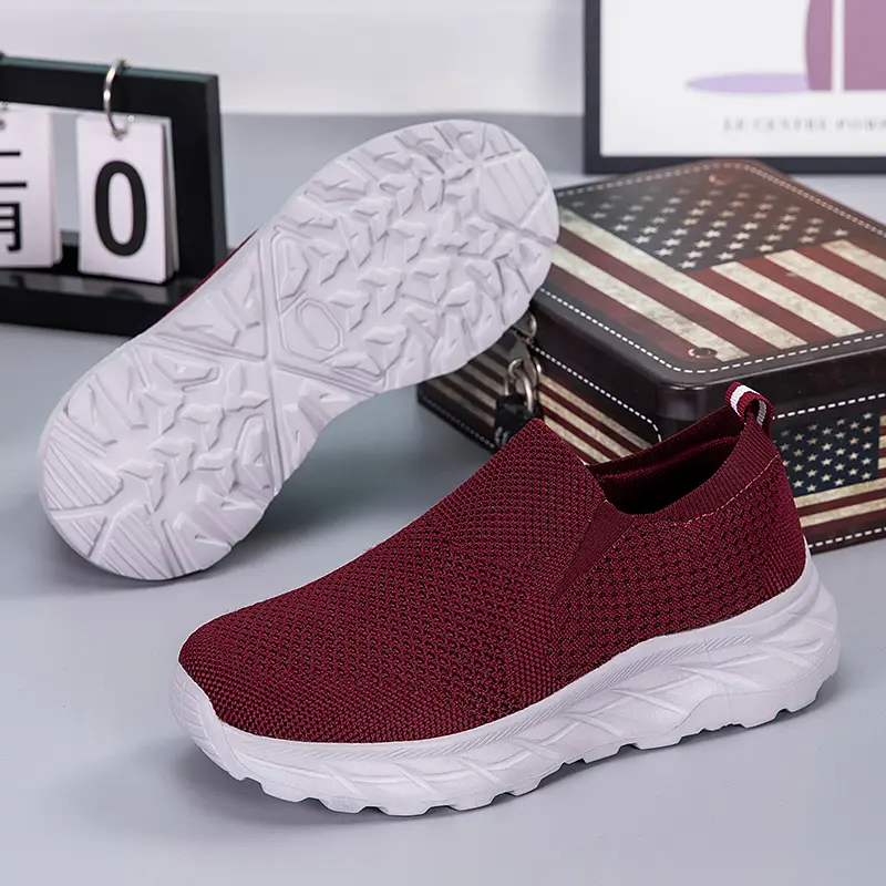 Sports Shoes Soft Flats Sneakers Women Vulcanize Mesh Men Shoes Lightweight Comfortable 2025 Fashion Slip On Flats Loafers