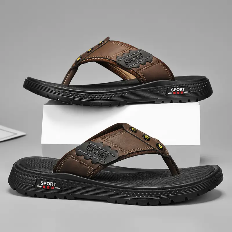 Summer New Designer Antiskid Soft Sole Flip Flops for Men Fashion Casual Leather Slippers Male Outwear Beach Shoes Man