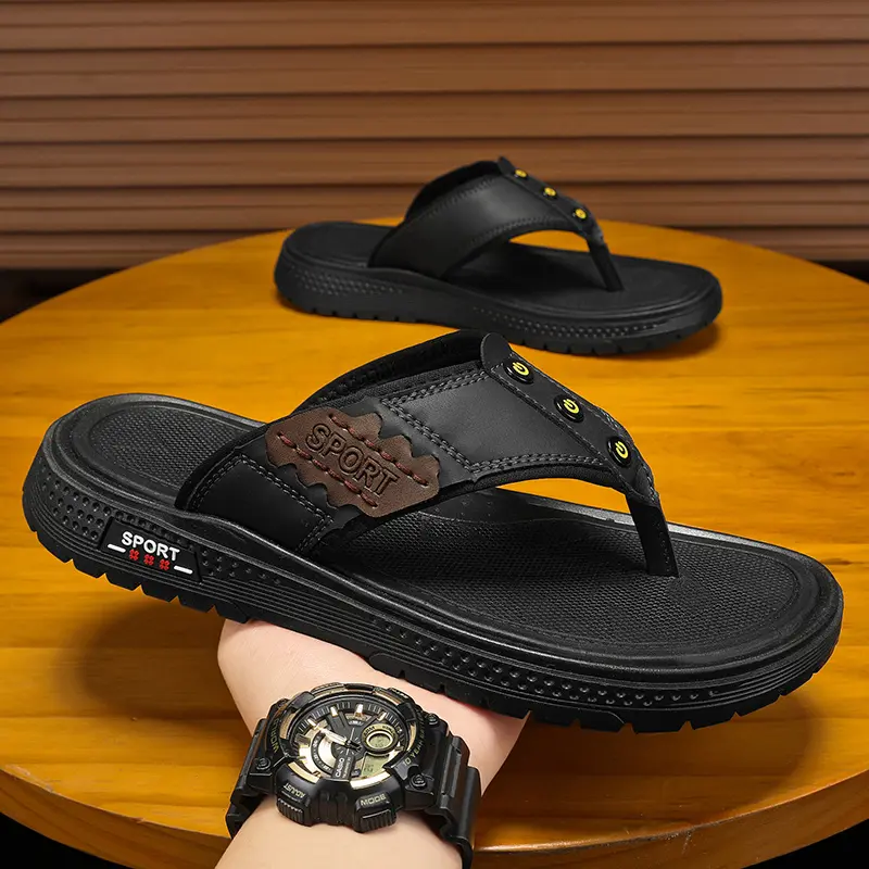 Summer New Designer Antiskid Soft Sole Flip Flops for Men Fashion Casual Leather Slippers Male Outwear Beach Shoes Man