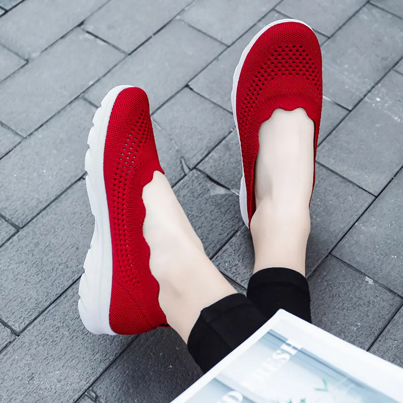 2025 New Women's Slip On Travel Soft Sole Comfortable Shoes Breathable Mesh Shallow Mouth Shoes Solid Color Casual Sports Shoes