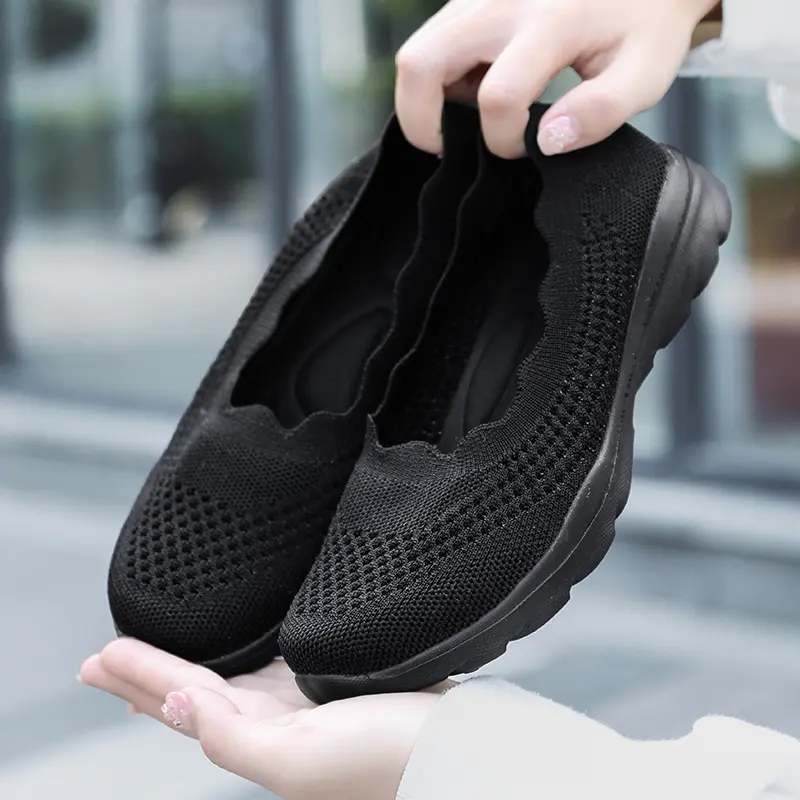 2025 New Women's Slip On Travel Soft Sole Comfortable Shoes Breathable Mesh Shallow Mouth Shoes Solid Color Casual Sports Shoes
