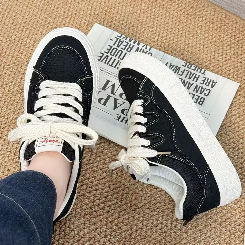 2025 New Red men Vulcanize Shoes Casual Platform Sneakers Vintage Sports Female Korean Designer Flats Harajuku School Tennis