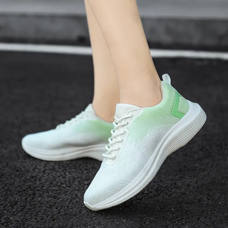 Sneakers Women Lightweight Summer Mesh Breathable Comfortable Outdoor Flat Breathable Big Size Running Shoes Fashionable Anti Sl