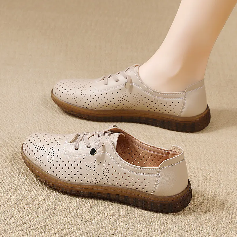 Summer Women's Flat Bottom Hollow Out Slip-On Shoes Soft Sole Casual Bean Shoes Mom Shoes Polyurethane Lined Non-Slip Footwear