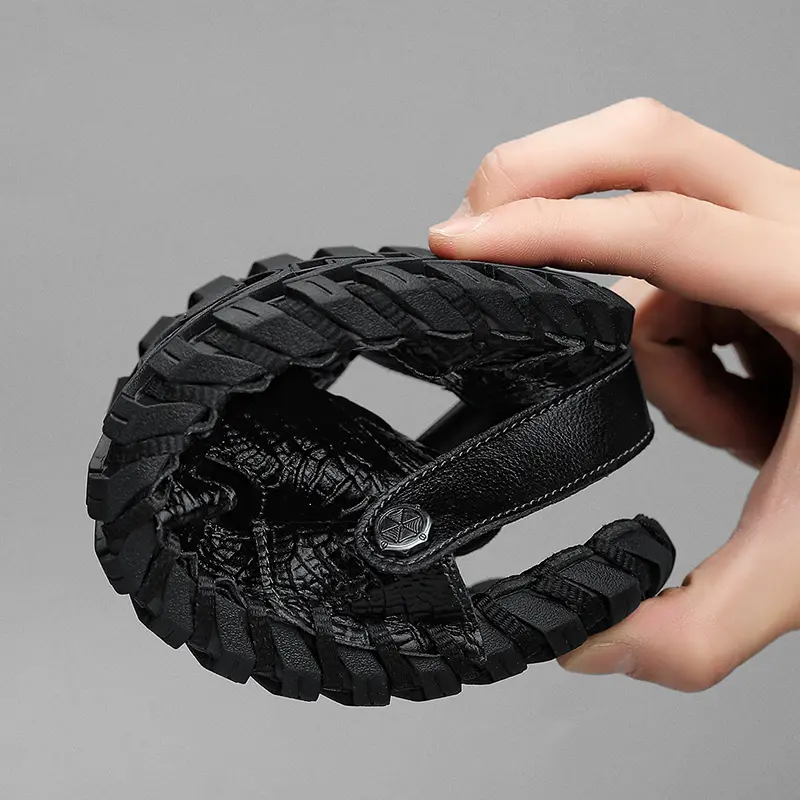 Mens Sandals Confortable Crocodile Pattern Lightweight Classic Beach Slippers Plus Size Non Slip Soft Black Sandals for Men