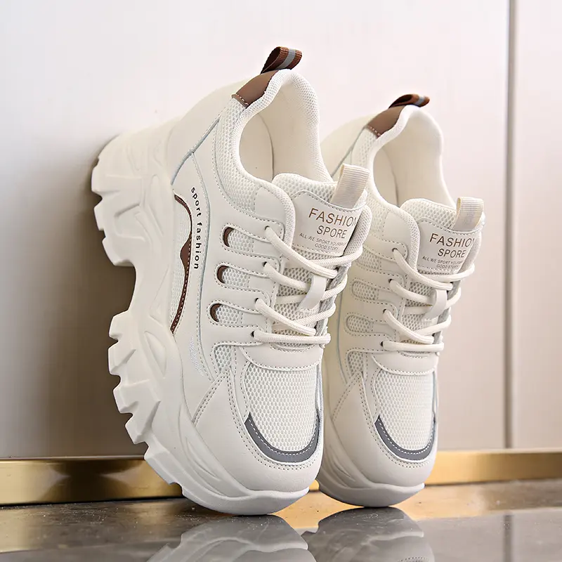 Thick Soled Women's Sports Shoes 2024 New Mesh Soft Sole Increased Height Inside Versatile Casual Sports Shoes