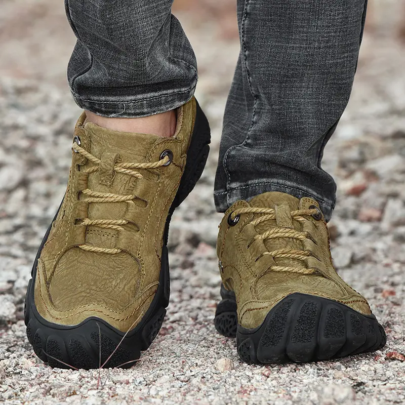 New Outdoor Camping Hiking Shoes Men Genuine Leather Sports Sneakers Man Travel Casual Shoes Leisure Walking Climbing Men's Foot