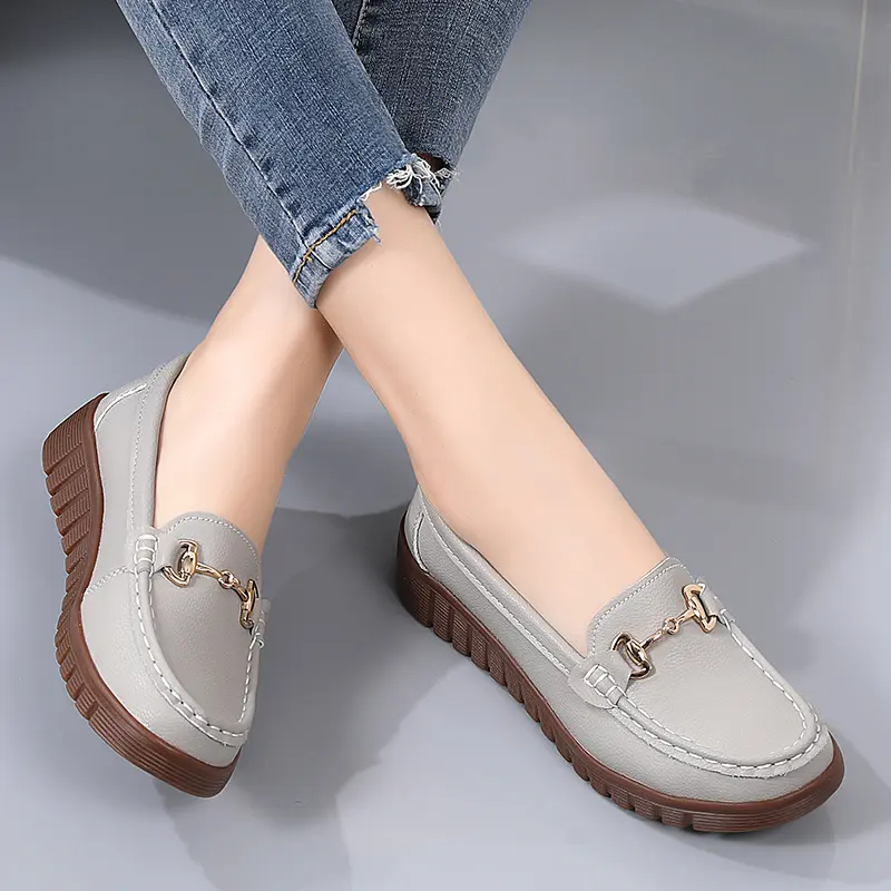 Casual Shoes Flat Women's Loafers Leather Lightweight Non-slip New Fashion Spring Summer Casual Mother Shoes Plus Size