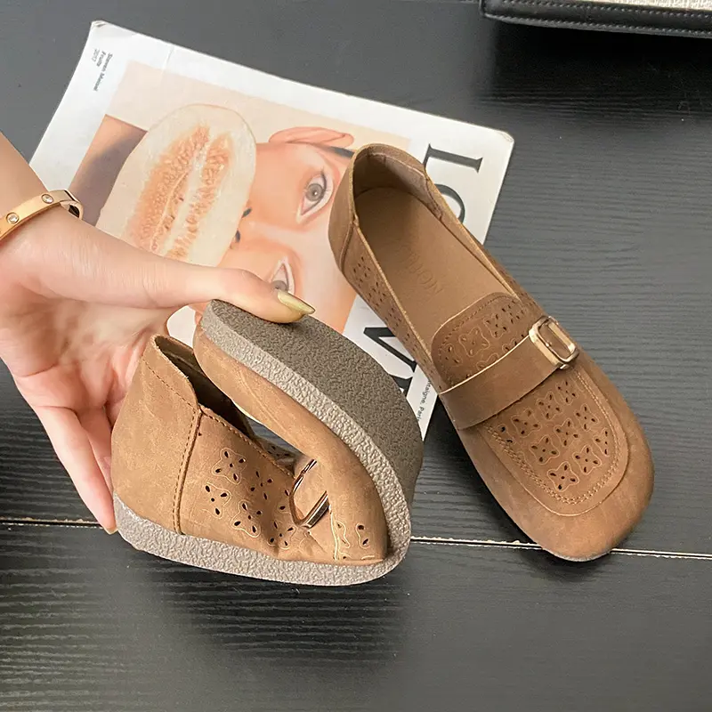 Spring Women Casual Shoes Women Flats Shoes Loafers Slip on Ladies Light Fur Moccasins Designer Shoes Zapatos Mujer