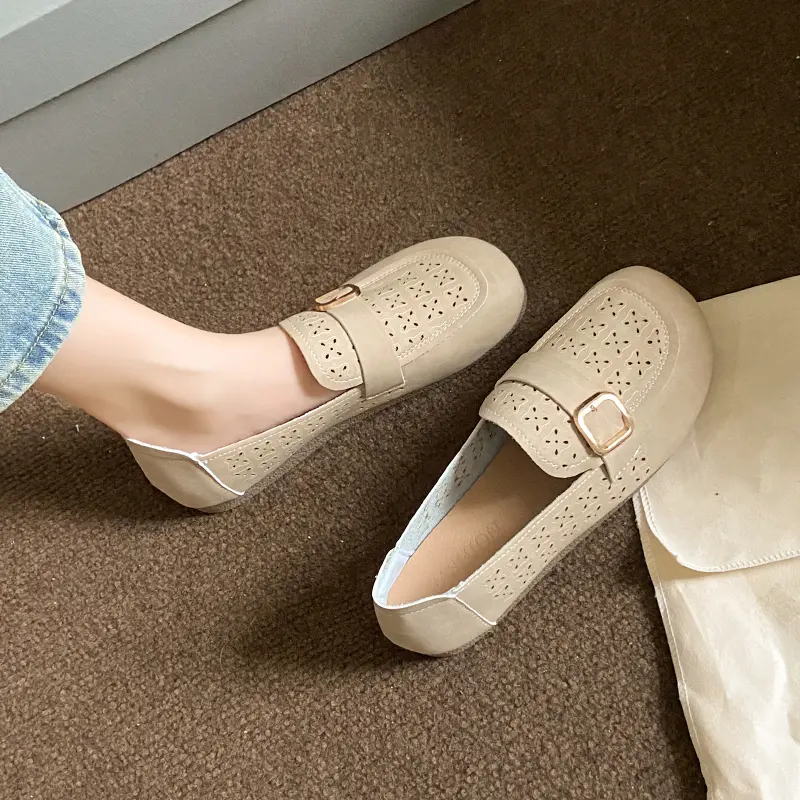 Spring Women Casual Shoes Women Flats Shoes Loafers Slip on Ladies Light Fur Moccasins Designer Shoes Zapatos Mujer