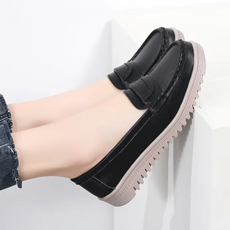Large Size Soft Sole for Comfortable Leggings Moms Shoes Casual Shoes Flat Shoes Lightweight Non Slip Shoes Woman 2025 Trend