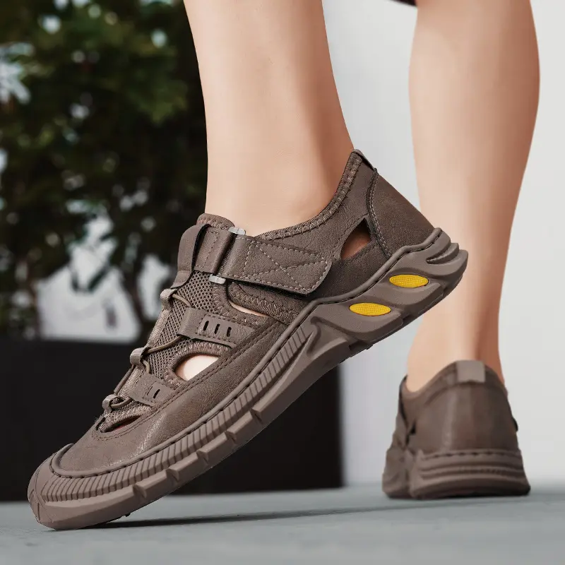 Outdoor mens summer mesh sandals non slip hiking travel hiking shoes mens Roman shoes beach wading shoes casual sports shoes