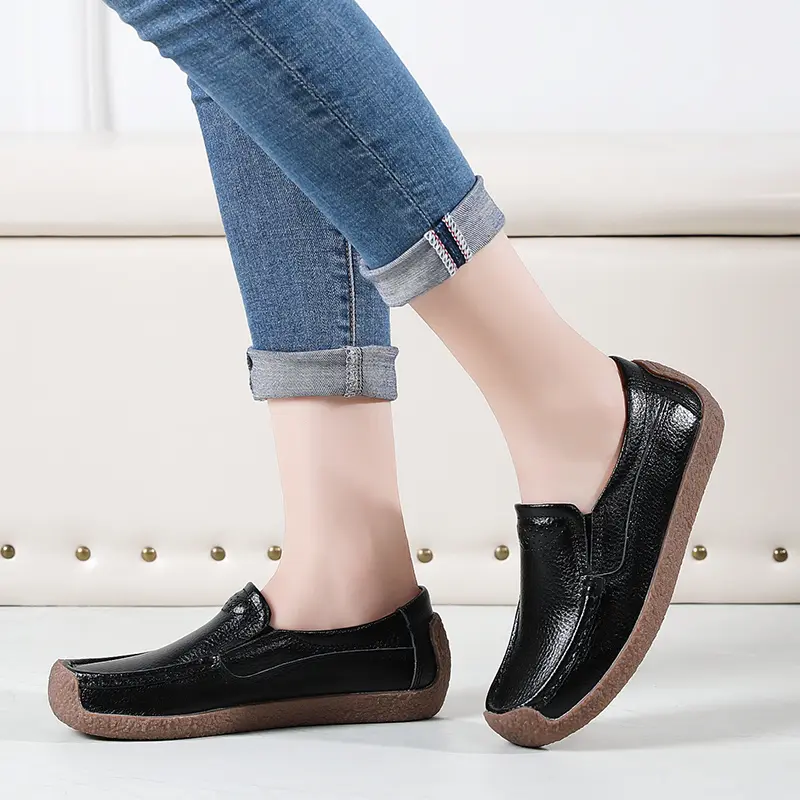 Leather Womens Casual Shoes Leisure Sneakers Women Luxury Brand Slip on Loafers Female Soft Moccasins Zapatos De Mujer
