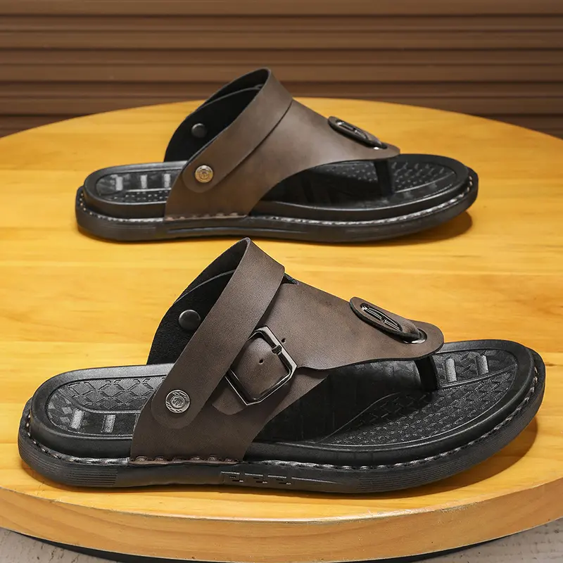 2025 New Men's Genuine Leather Outer Wear Summer Casual Slippers Beach Shoes Anti-Slip Clip-On Slippers Soft Bottom Durable