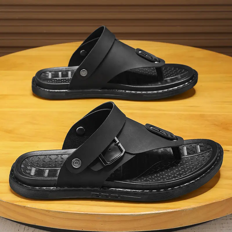 2025 New Men's Genuine Leather Outer Wear Summer Casual Slippers Beach Shoes Anti-Slip Clip-On Slippers Soft Bottom Durable