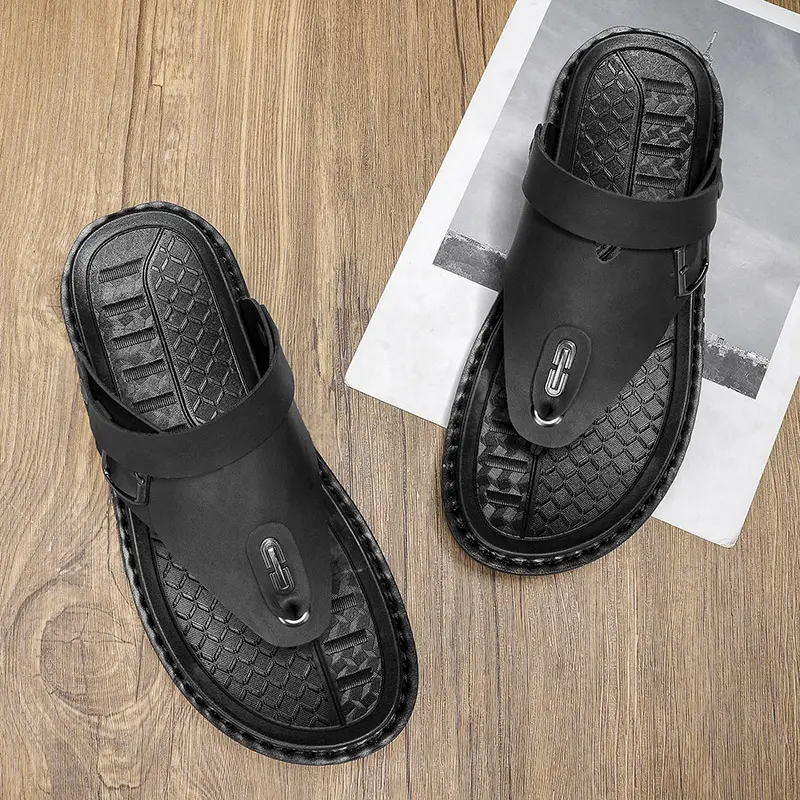 2025 New Men's Genuine Leather Outer Wear Summer Casual Slippers Beach Shoes Anti-Slip Clip-On Slippers Soft Bottom Durable