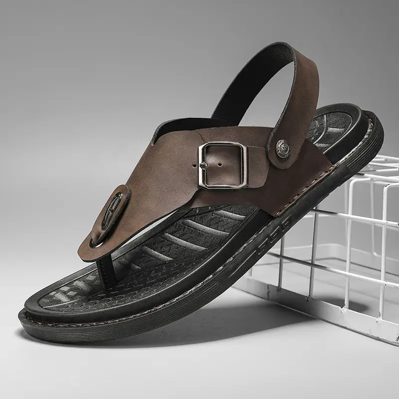 2025 New Men's Genuine Leather Outer Wear Summer Casual Slippers Beach Shoes Anti-Slip Clip-On Slippers Soft Bottom Durable